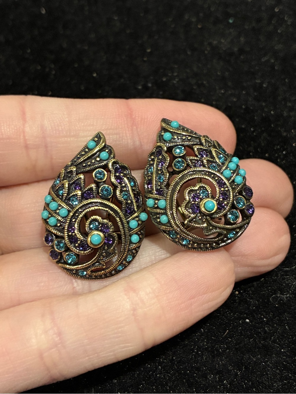 Vintage Heidi Daus Teardrop Paisley Swarovski Crystal Earrings